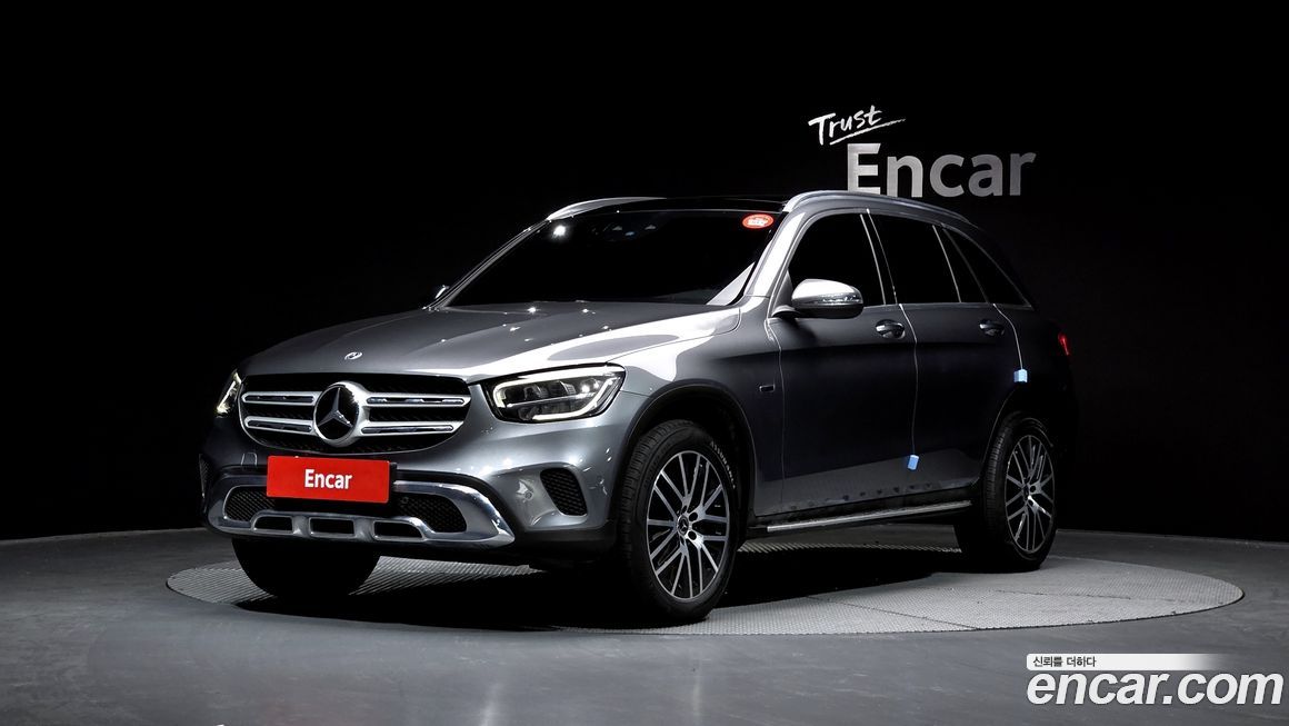 Mercedes-Benz GLC-Class 2021