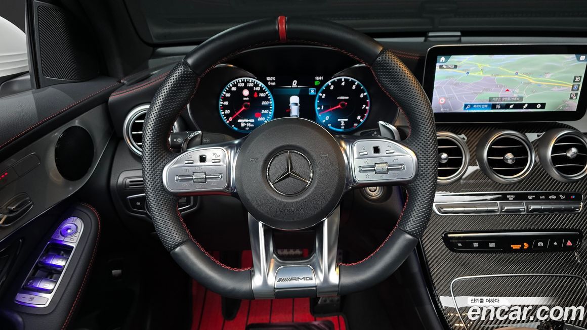 Mercedes-Benz GLC-Class 2023