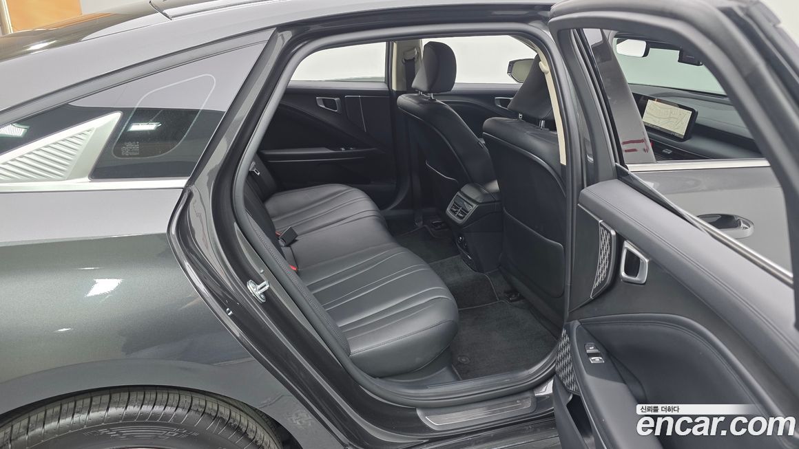 Kia K8 2025