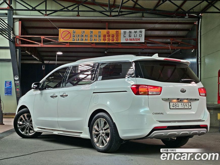 Kia Canival 2018