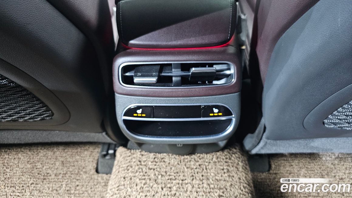 Genesis GV70 2021