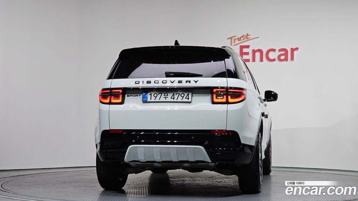 Land Rover Discovery Sport 2025