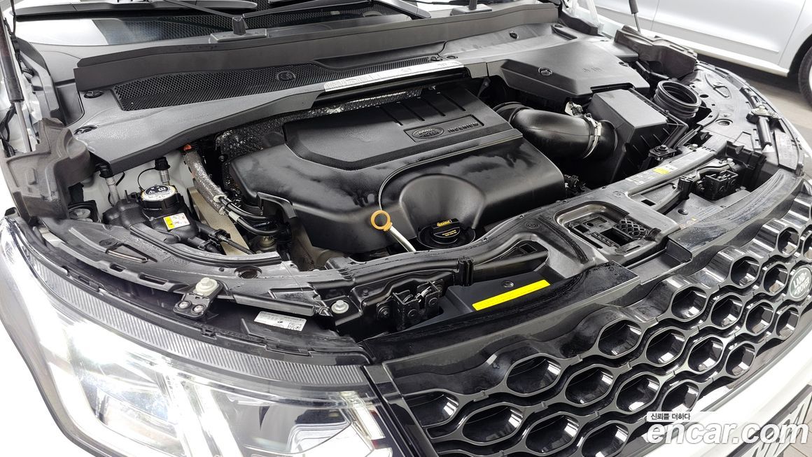 Land Rover Discovery Sport 2025