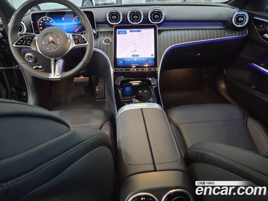 Mercedes-Benz C-Class 2025