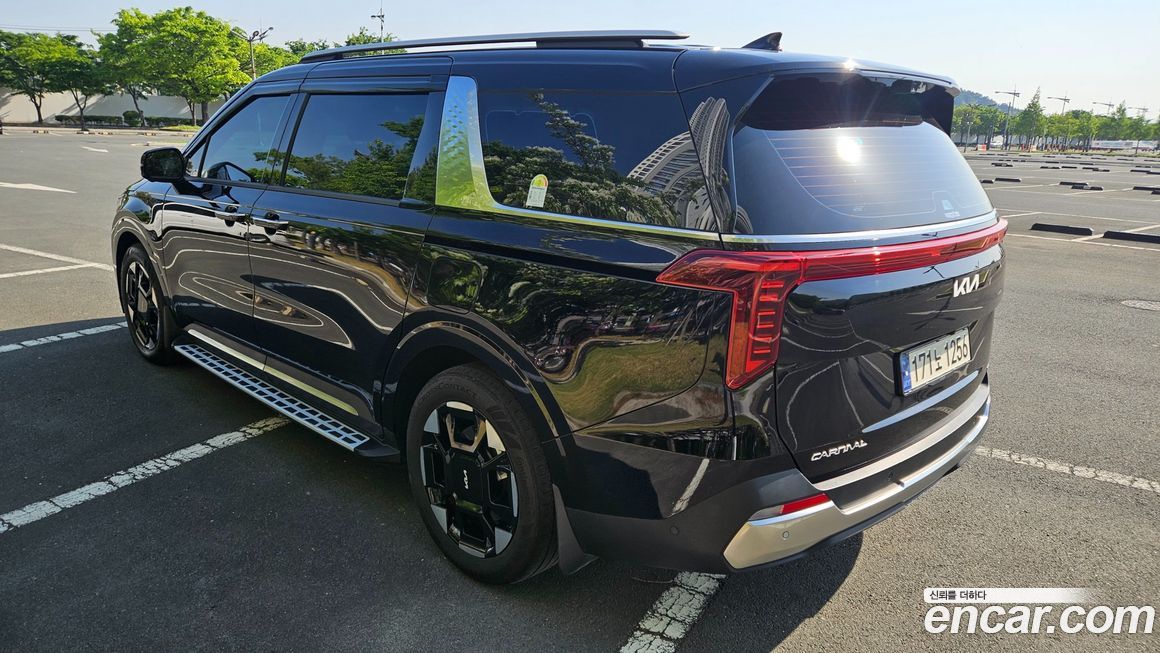 Kia Canival 2024
