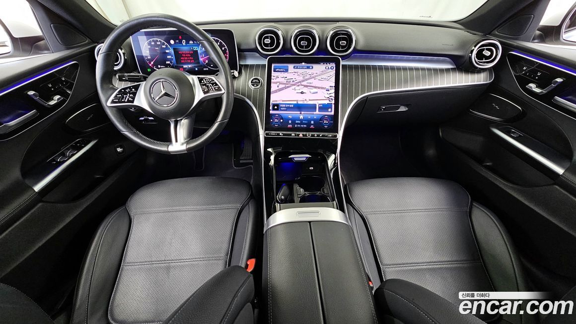 Mercedes-Benz C-Class 2024