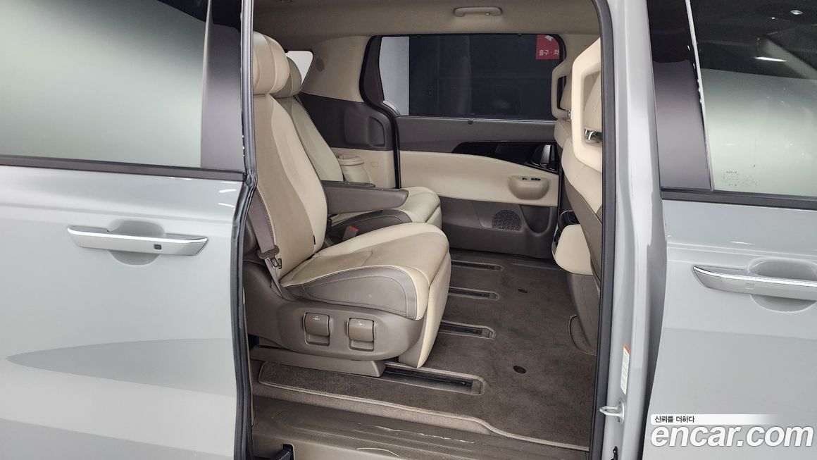 Kia Canival 2024