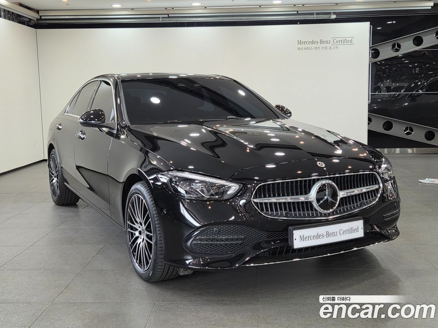 Mercedes-Benz C-Class 2025