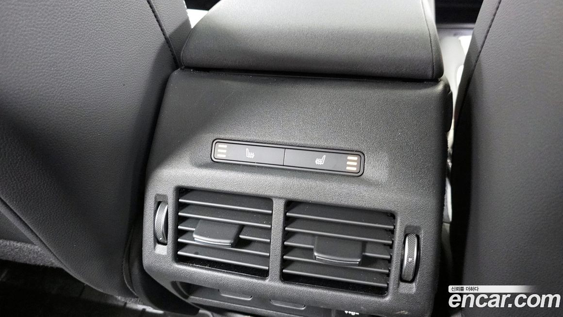 Land Rover Discovery Sport 2025
