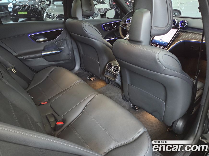 Mercedes-Benz C-Class 2025