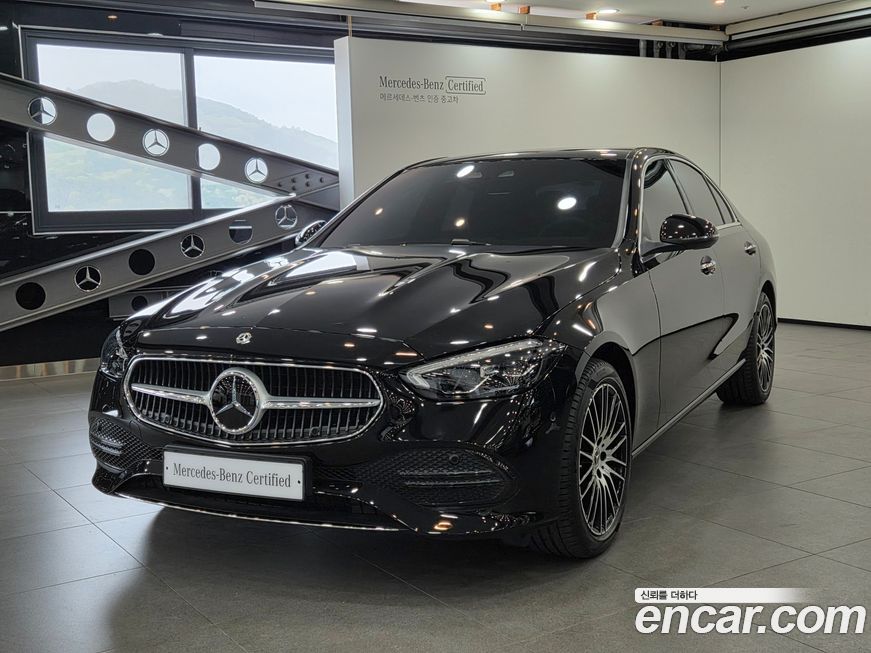 Mercedes-Benz C-Class 2025