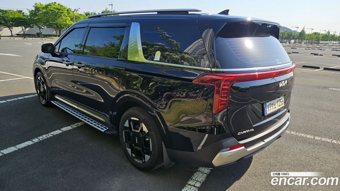 Kia Canival 2024