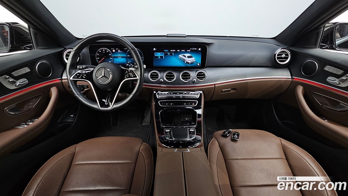 Mercedes-Benz E-Class 2023