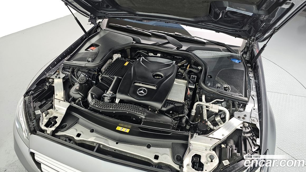 Mercedes-Benz E-Class 2018