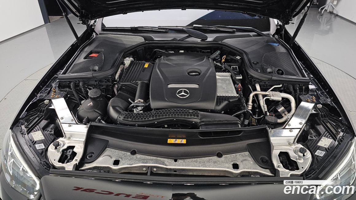 Mercedes-Benz E-Class 2023