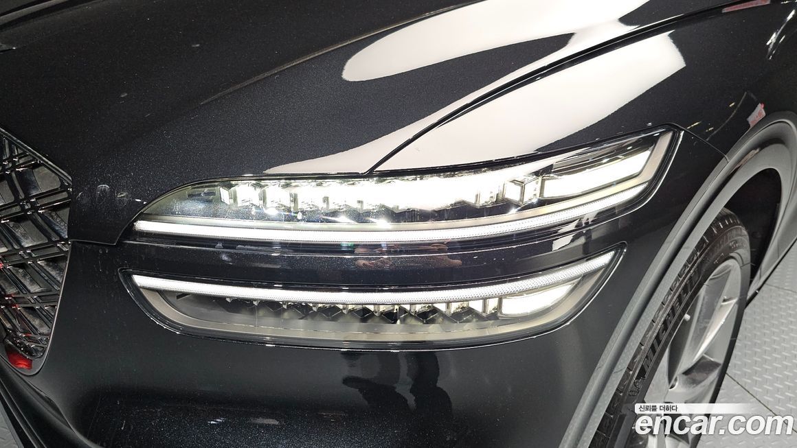 Genesis GV70 2025