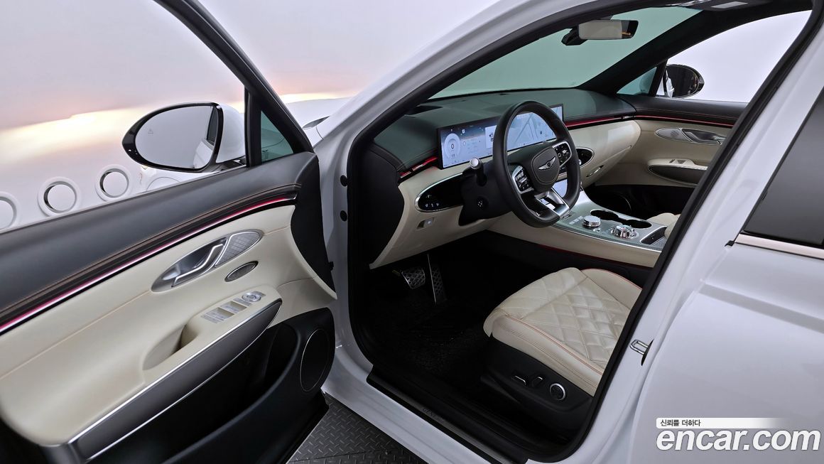 Genesis GV70 2025