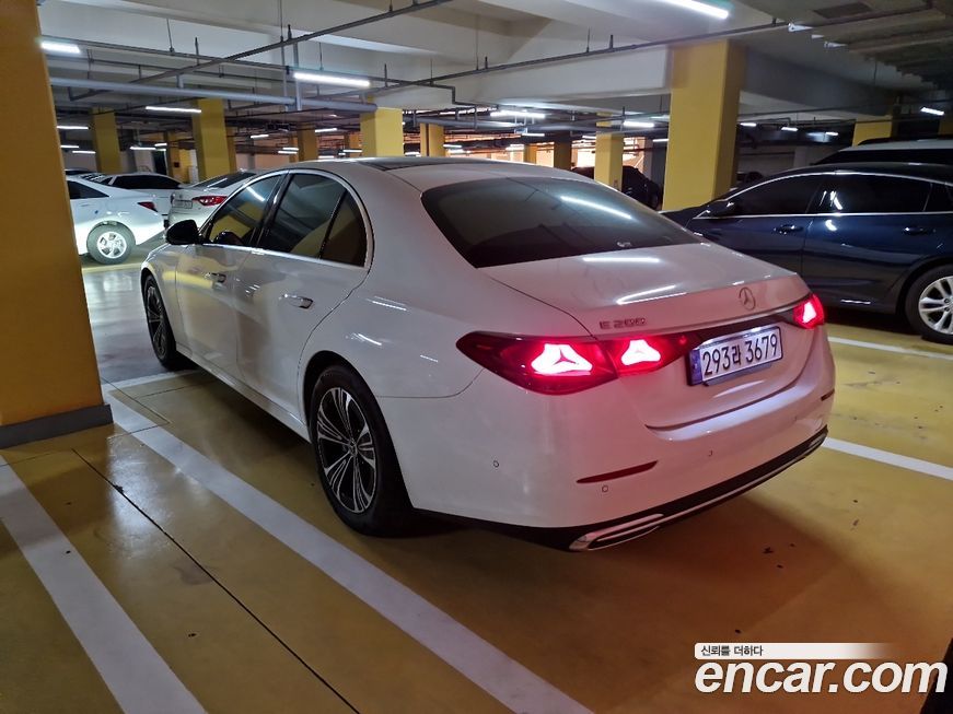 Mercedes-Benz E-Class 2025