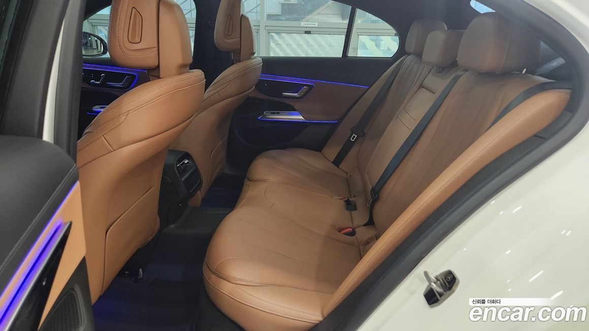 Mercedes-Benz E-Class 2025