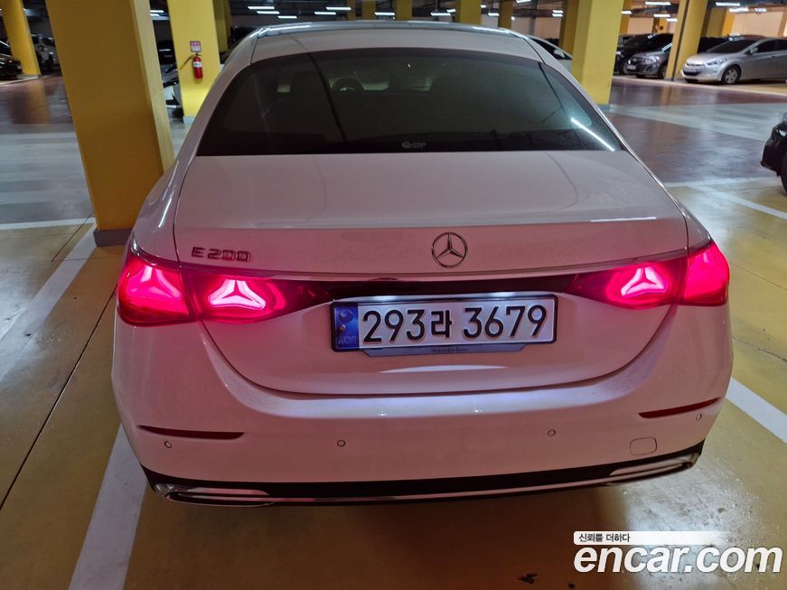 Mercedes-Benz E-Class 2025