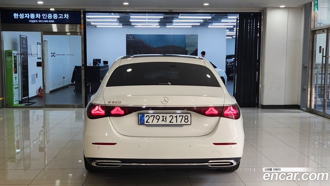 Mercedes-Benz E-Class 2025