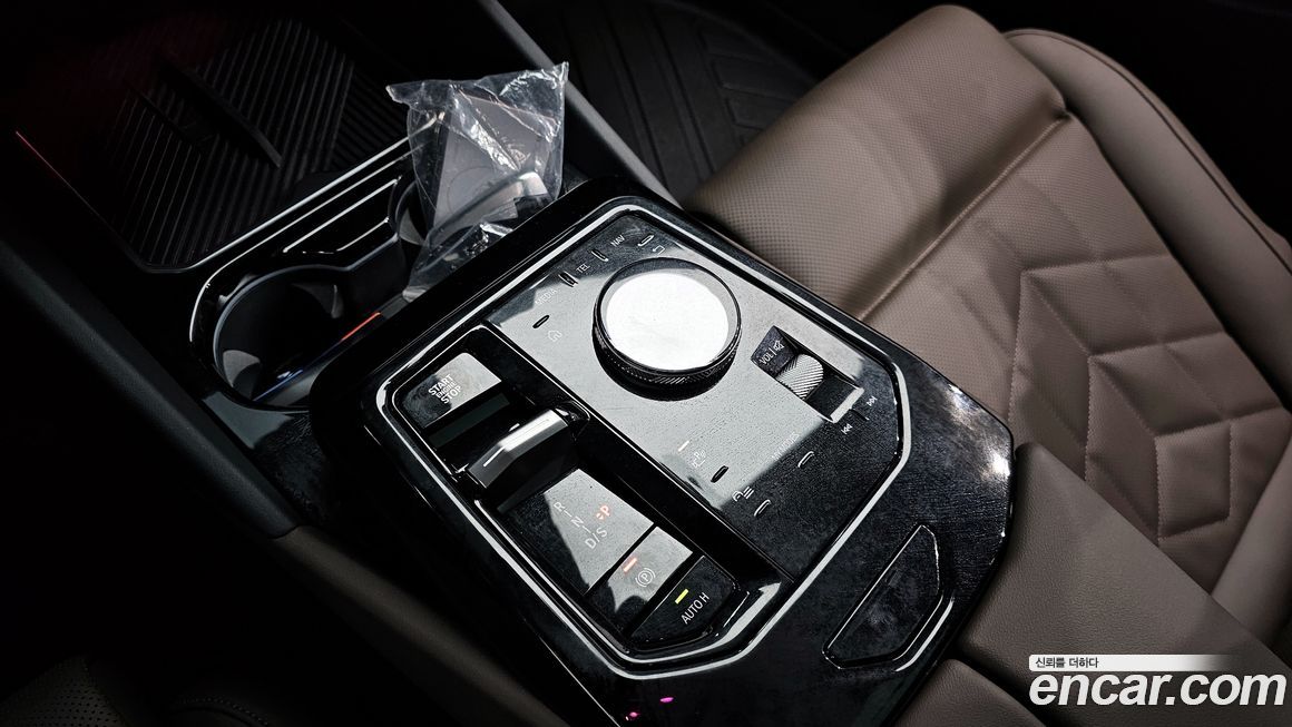 BMW 5-Series 2024