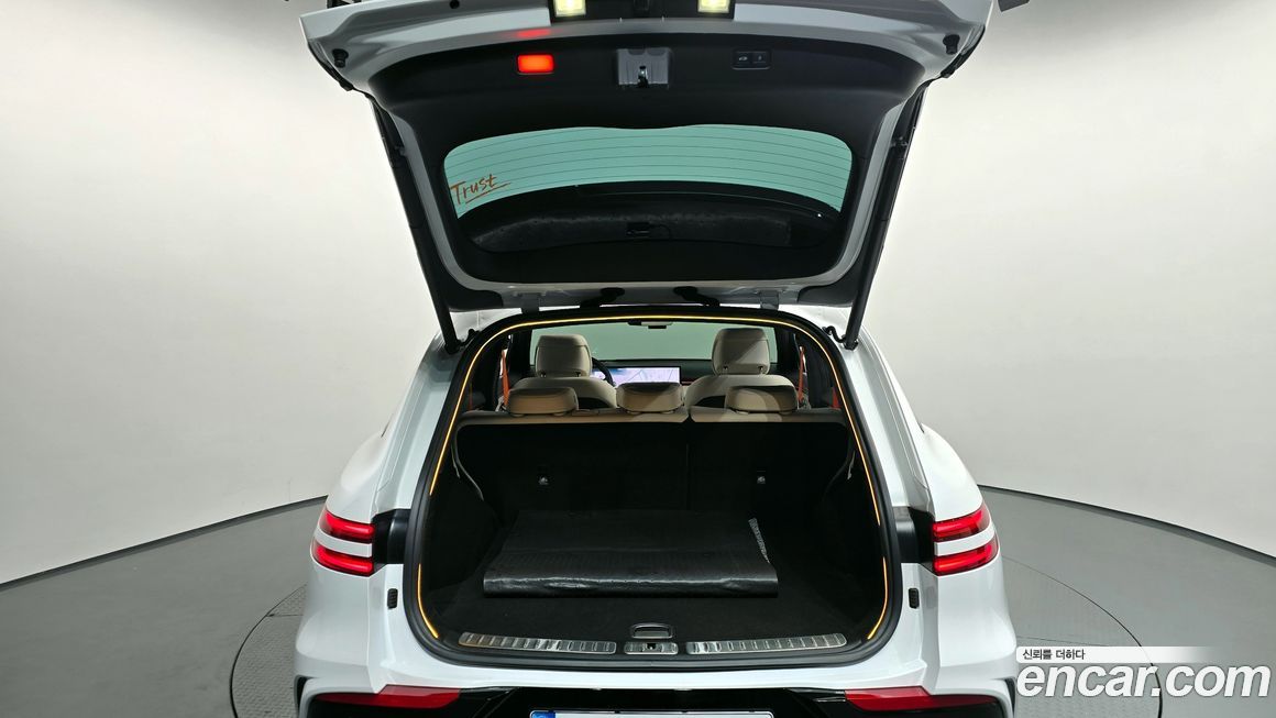 Genesis GV70 2025