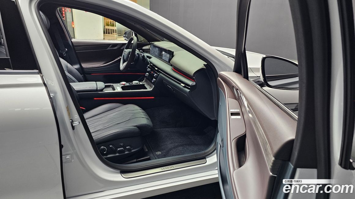 Genesis G80 2025