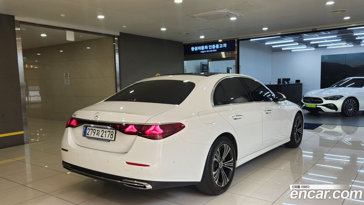 Mercedes-Benz E-Class 2025