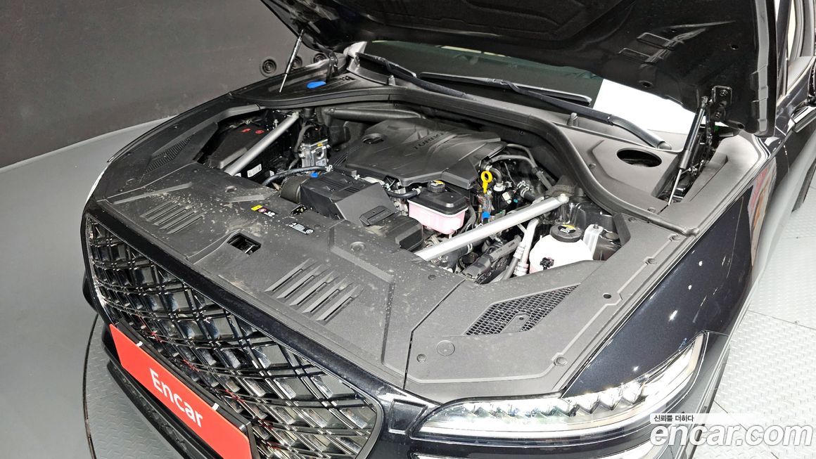 Genesis GV70 2025