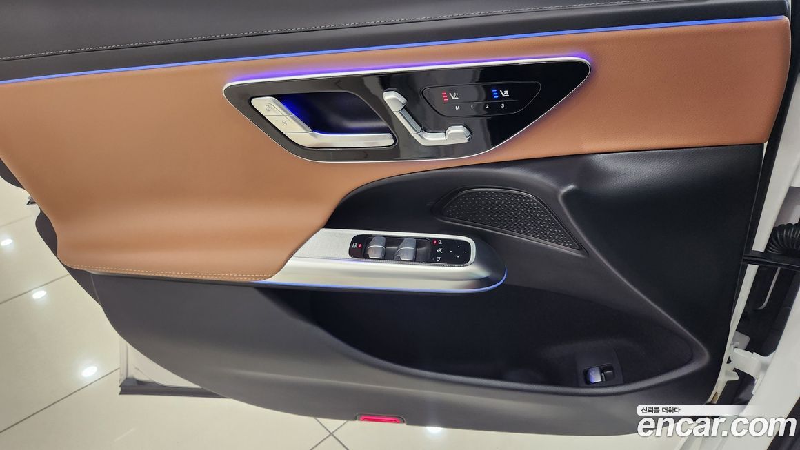 Mercedes-Benz E-Class 2025