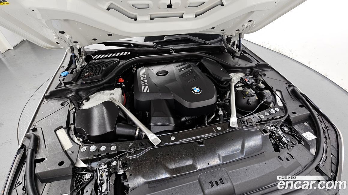 BMW 5-Series 2024