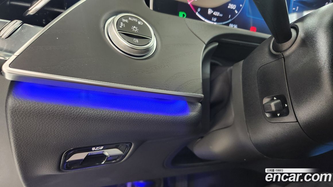 Mercedes-Benz E-Class 2025
