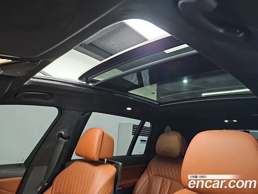 BMW X7 2021