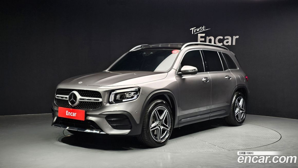 Mercedes-Benz GLB-Class 2023