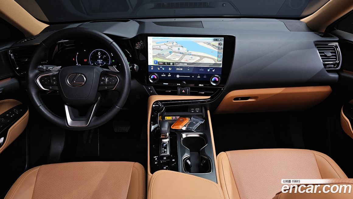 Lexus NX 2025