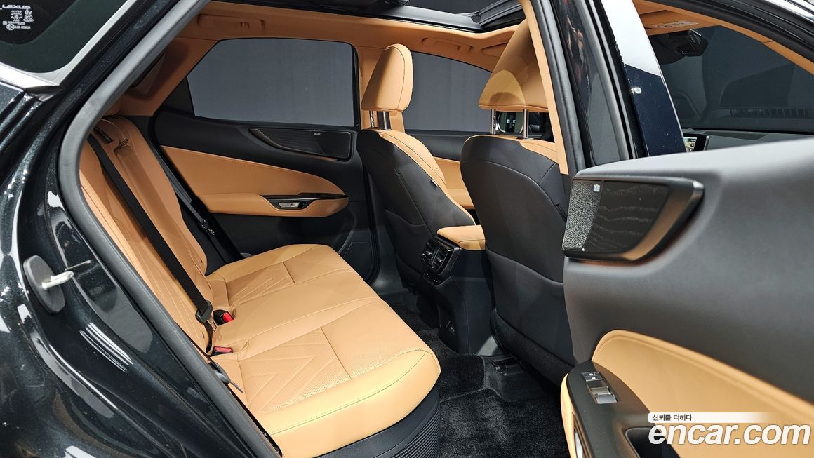Lexus NX 2025