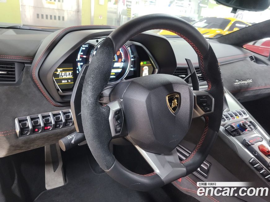 Lamborghini Aventador 2016