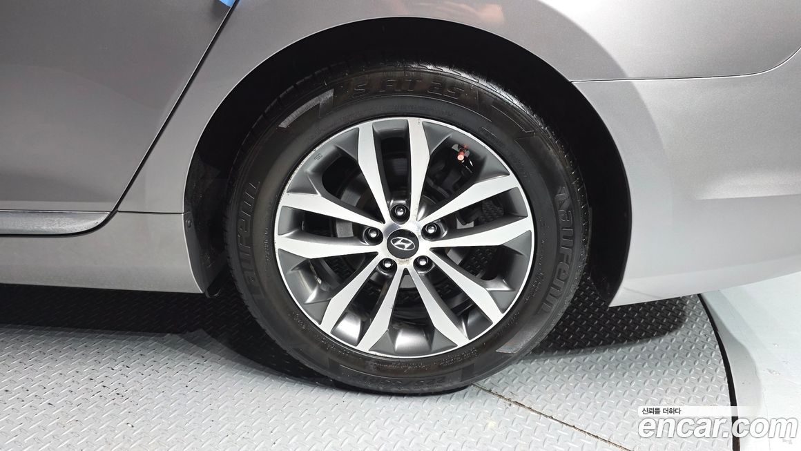 Hyundai Grandeur 2011