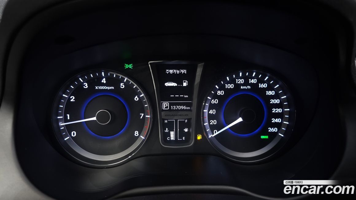 Hyundai Grandeur 2011