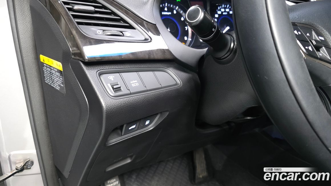 Hyundai Grandeur 2011