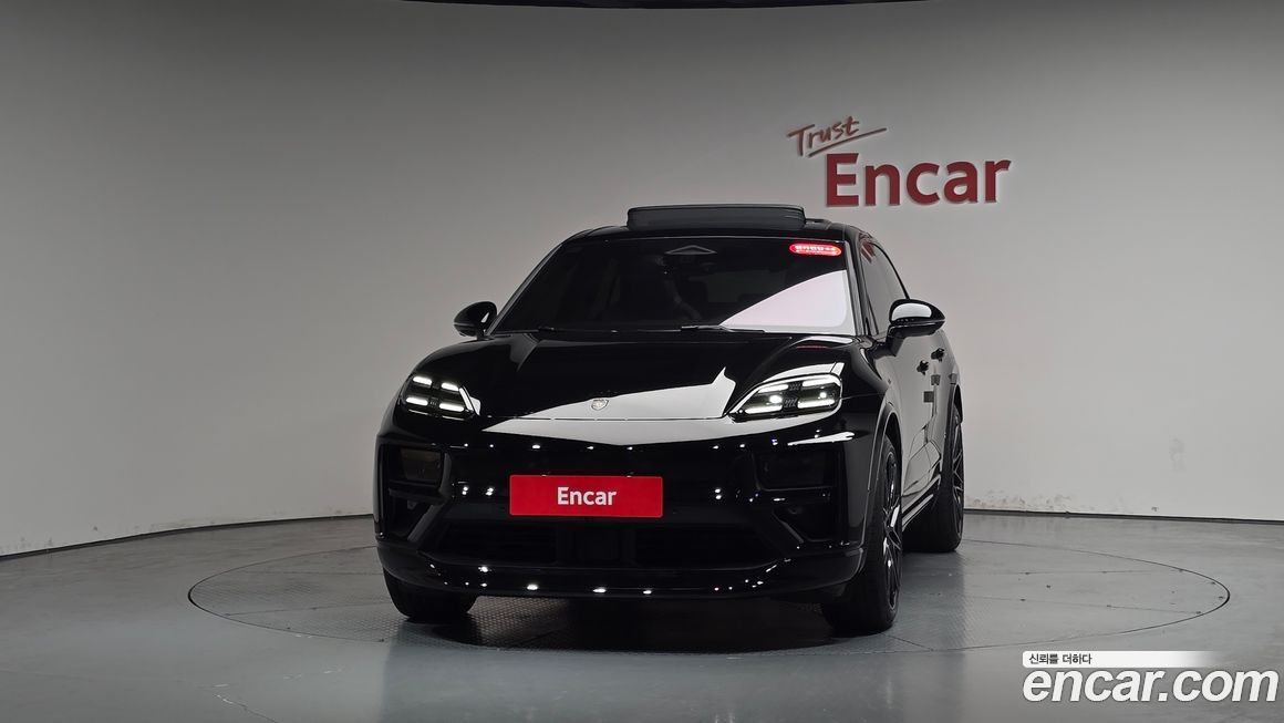 Porsche Macan 2025