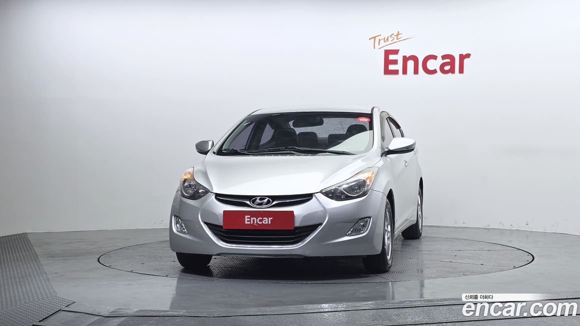 Hyundai AVANTE 2012