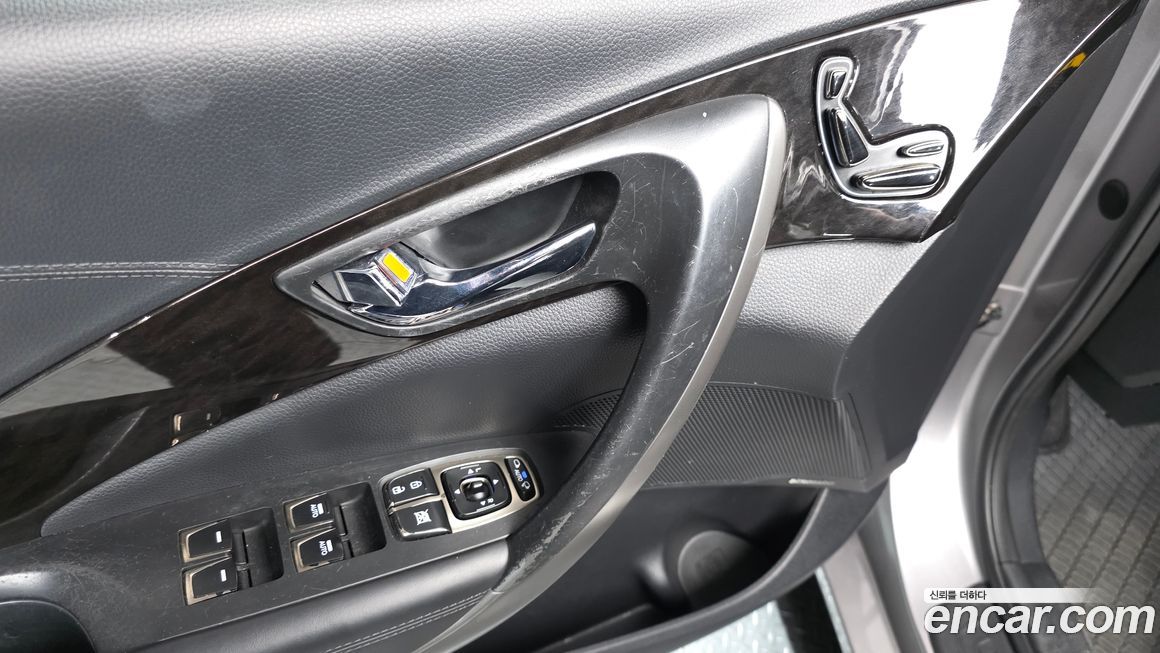 Hyundai Grandeur 2011