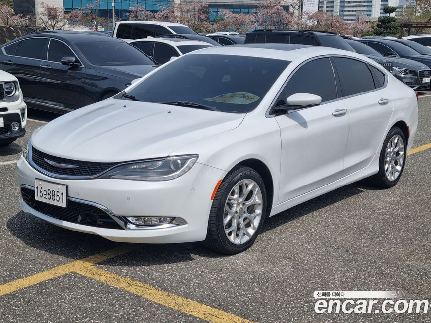 Chrysler 200 2015