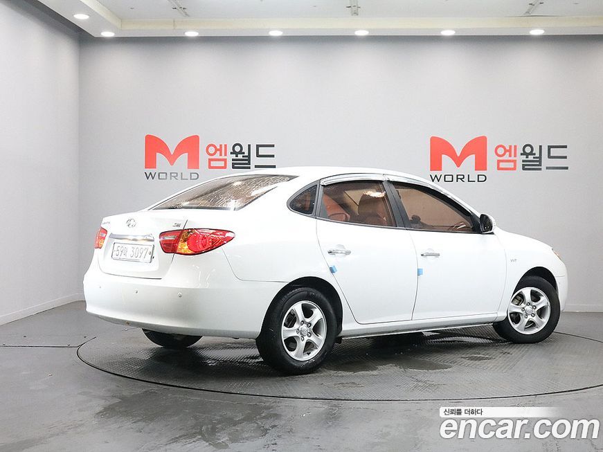 Hyundai AVANTE 2010