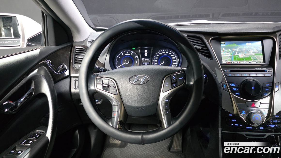 Hyundai Grandeur 2011