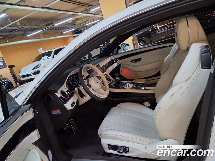 Bentley Continental 2023