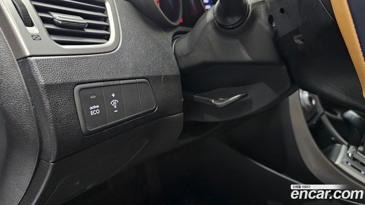 Hyundai AVANTE 2012