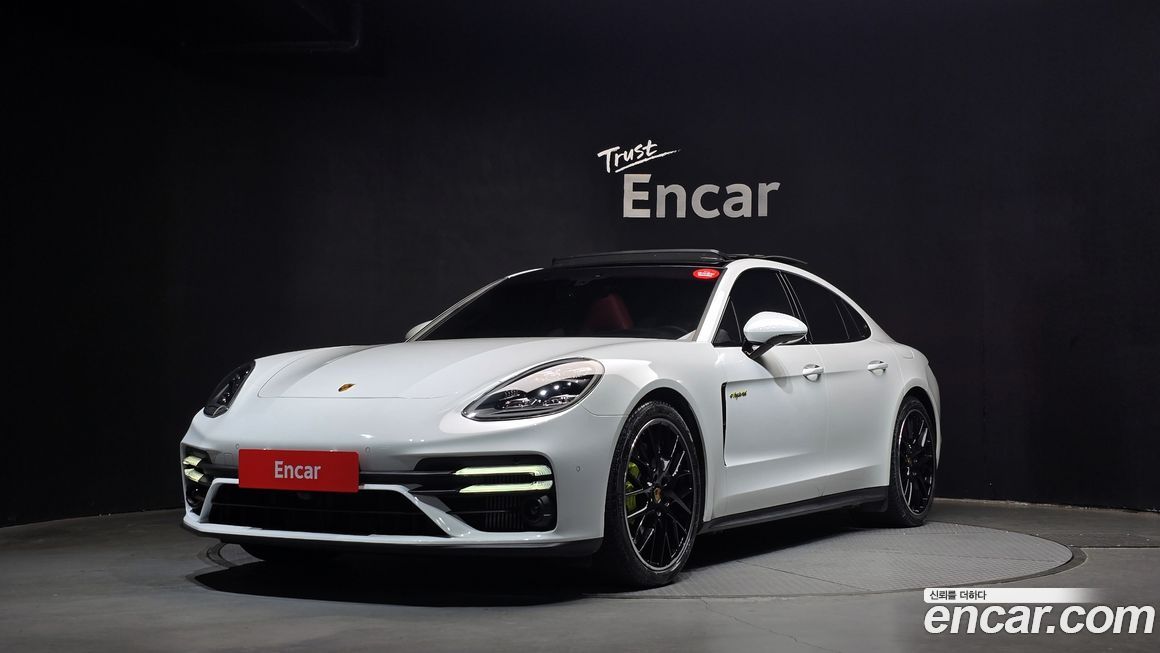 Porsche Panamera 2022